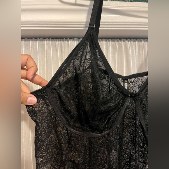 Black Lace & Mesh Strappy Bodysuit - Picture 4 of 6